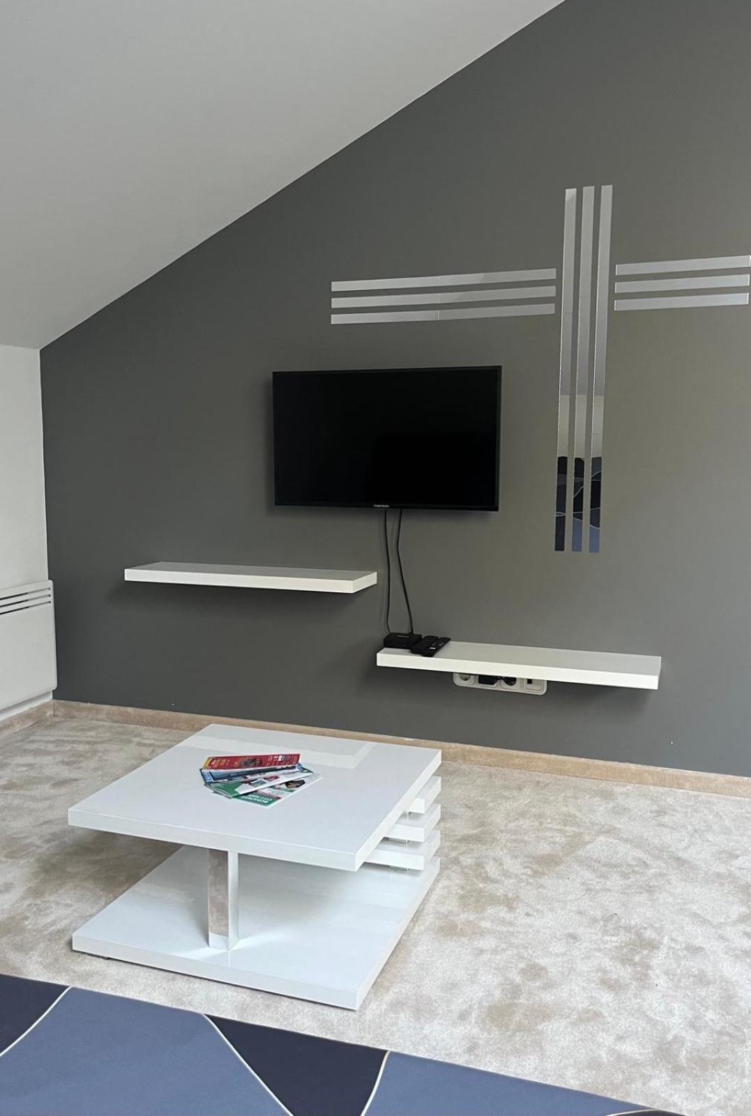 Chill Apartman Budakalász Eksteriør billede