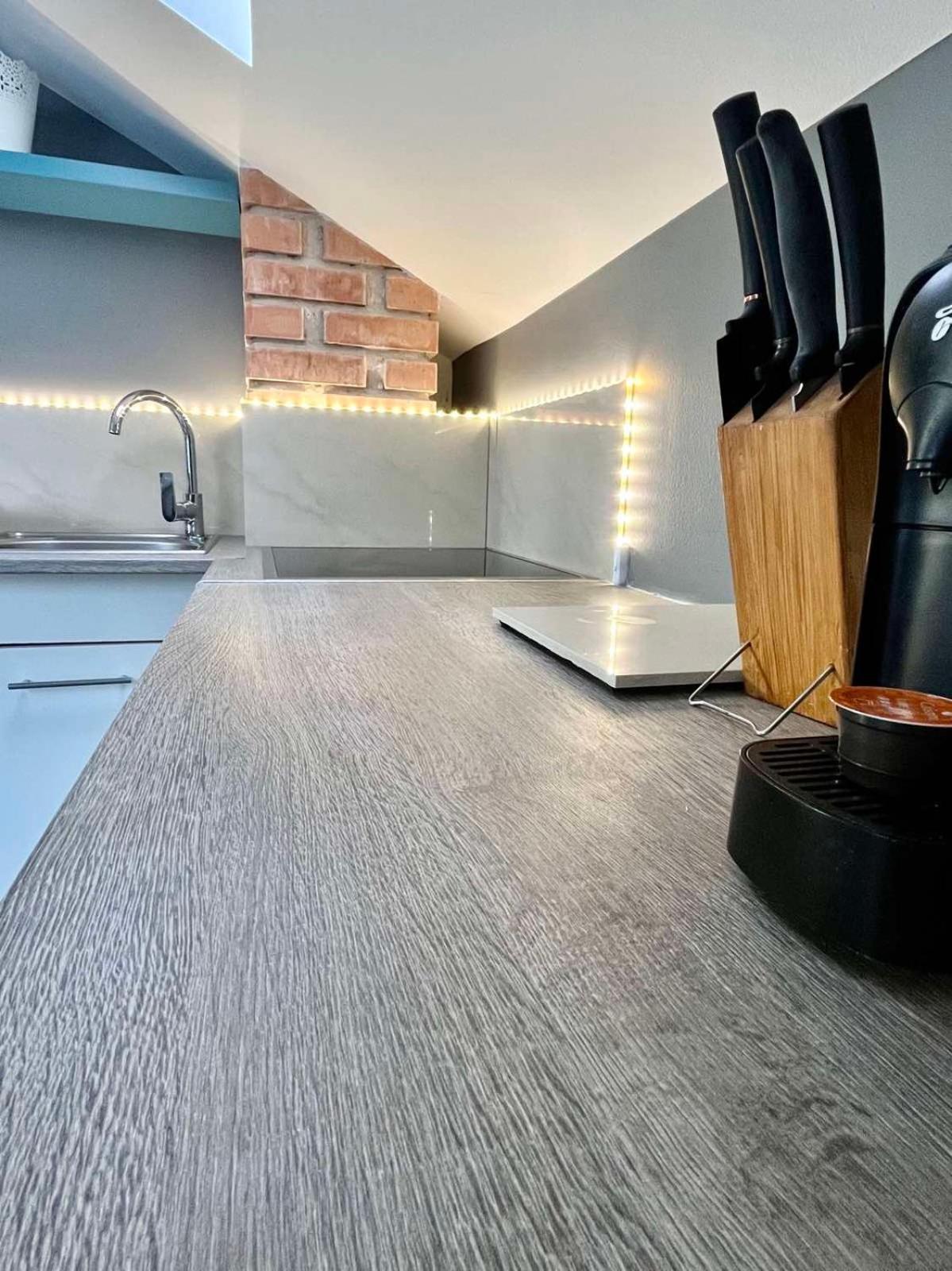 Chill Apartman Budakalász Eksteriør billede